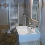 Borgo Santa Lucia Farm stay *