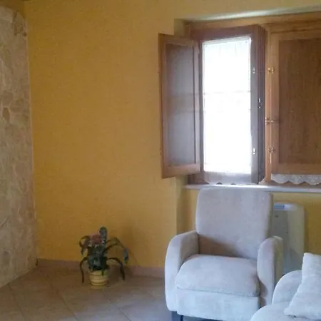 Borgo Santa Lucia בית חווה