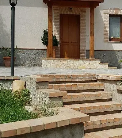 Borgo Santa Lucia Alloggio per agriturismo *